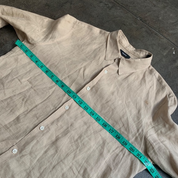 225$ Theory Irving Shirt in Relaxed Linen - Picture 7 of 12